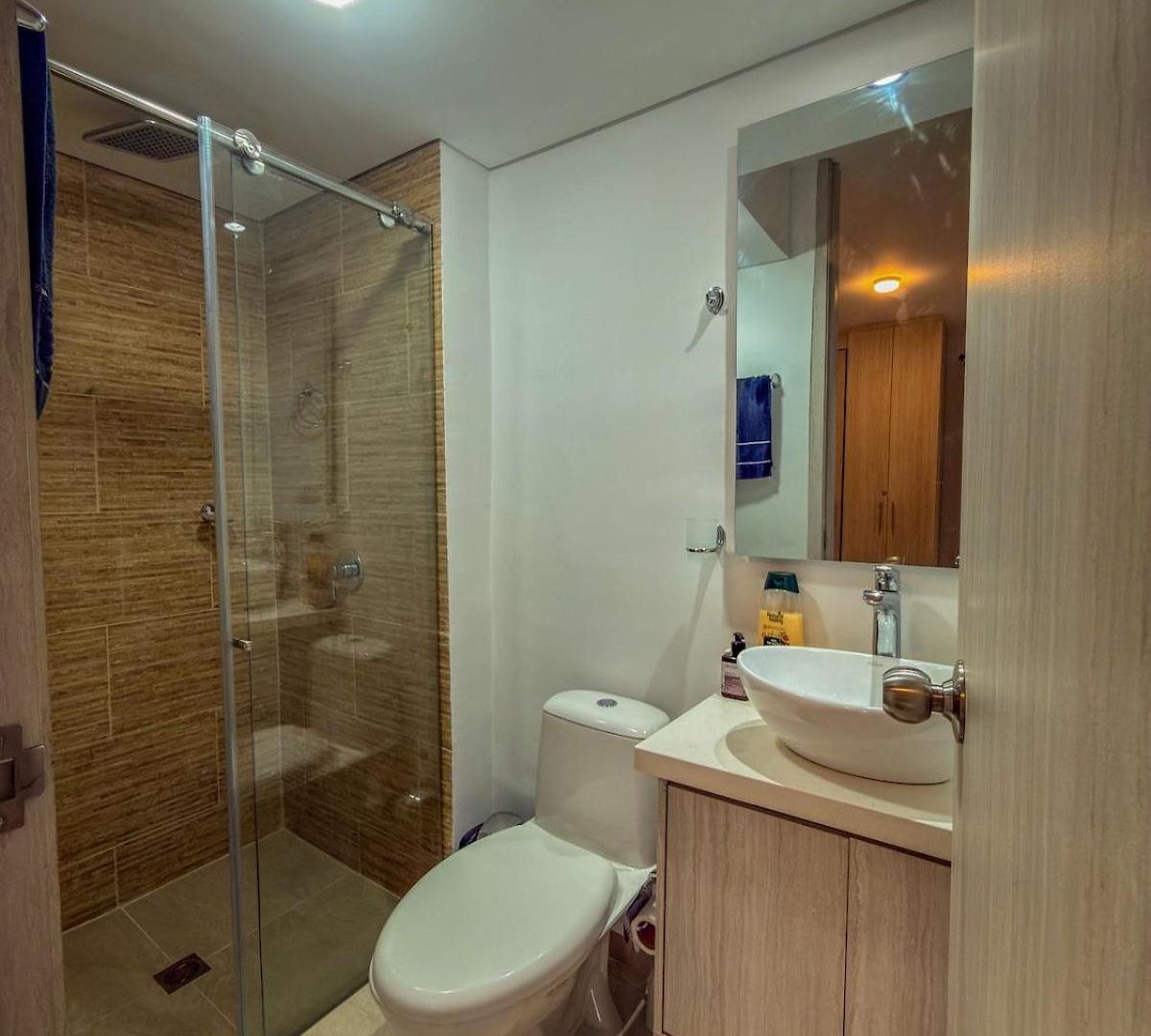 Full 3-bedroom 5 Minutes From The *