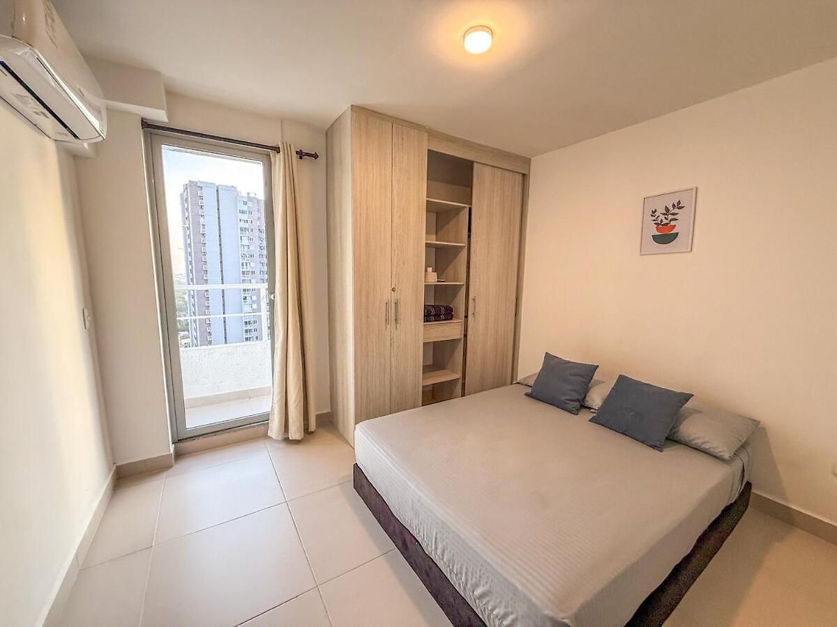 Full 3-bedroom 5 Minutes From The * Cartagena