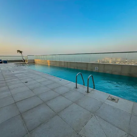 Full 3-bedroom 5 Minutes From The