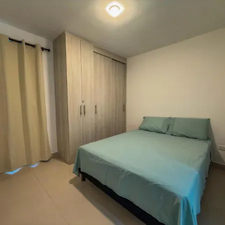 Full 3-bedroom 5 Minutes From The *
