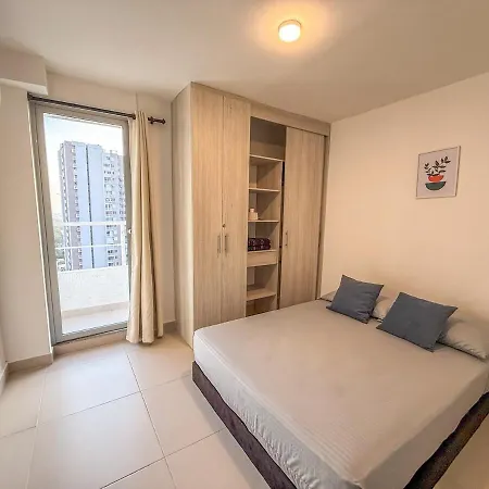 Full 3-bedroom 5 Minutes From The * Cartagena